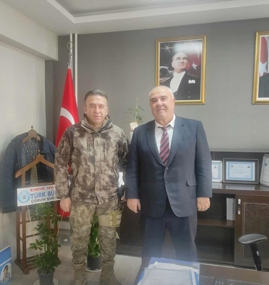 İl Emniyet Müdürü Sayın Arif PEHLİVAN İl Nüfus ve Vatandaşlık Müdürümüz Sayın Hacı DEDE' yi Ziyaret Etti.