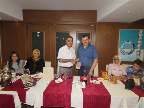 ARDAHAN İL NÜFUS VE VATANDAŞLIK MÜDÜRÜ YUSUF MERCAN' A VEDA YEMEĞİ